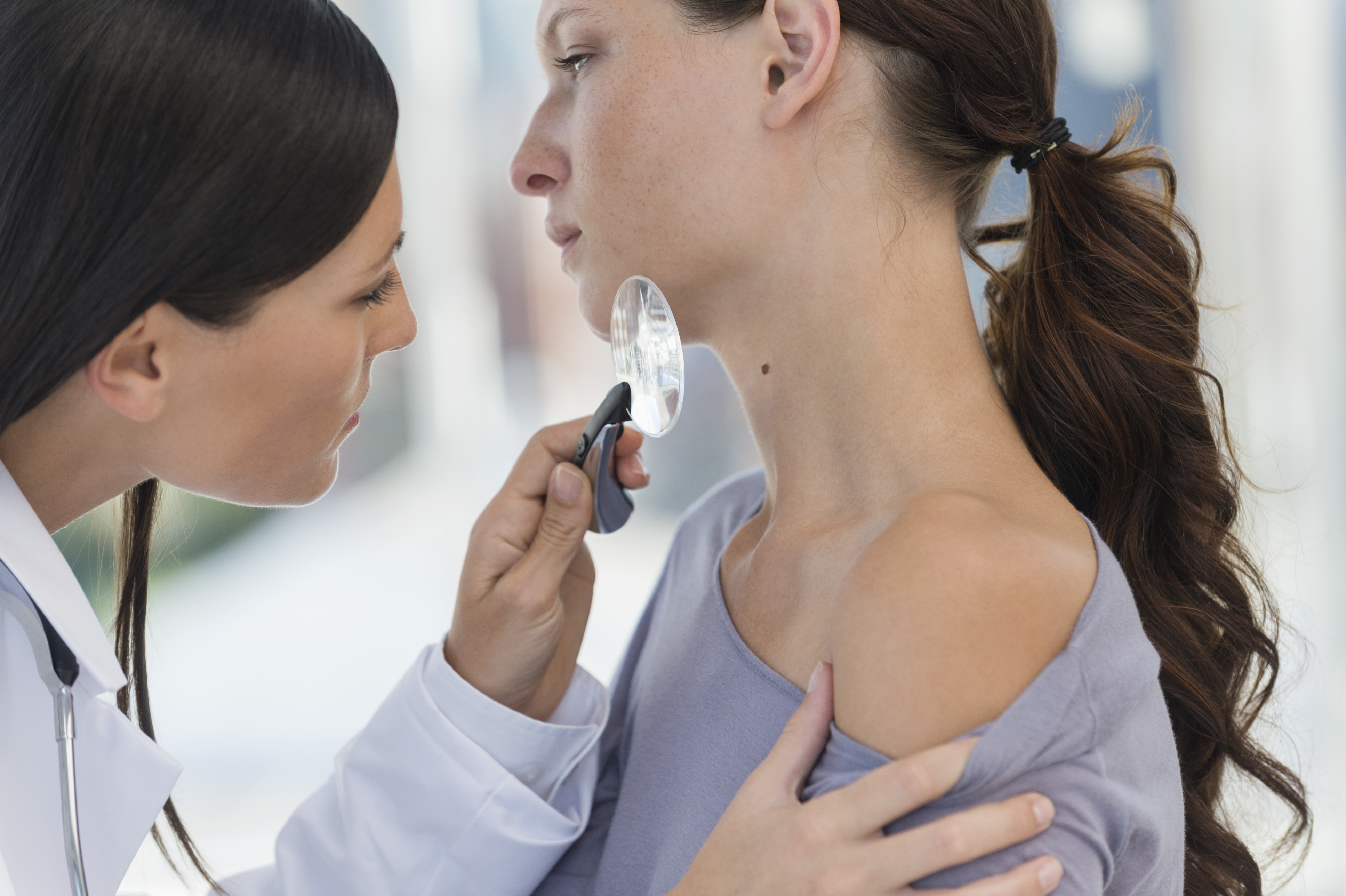 7 Reasons to Seek care with a Dermatologist 